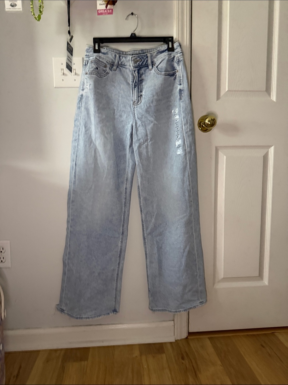 American Eagle Outfitters Light Blue Wide-Leg Jeans - Picture 2 of 4